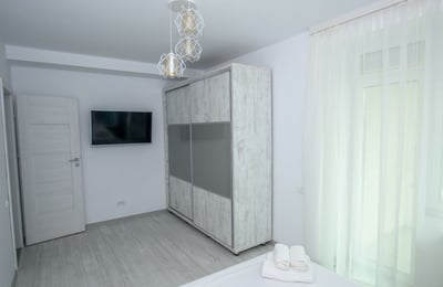 Rent of a comfortable 2-room apartment, 58 m², Faleza Nord, Constanța, Romania